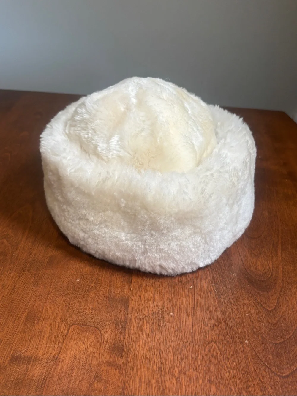 Source Unknown Cream Faux Fur Bucket Hat